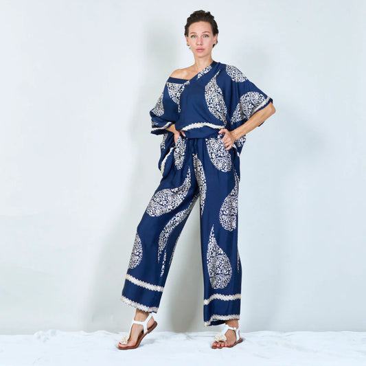 Oriental Silk Set