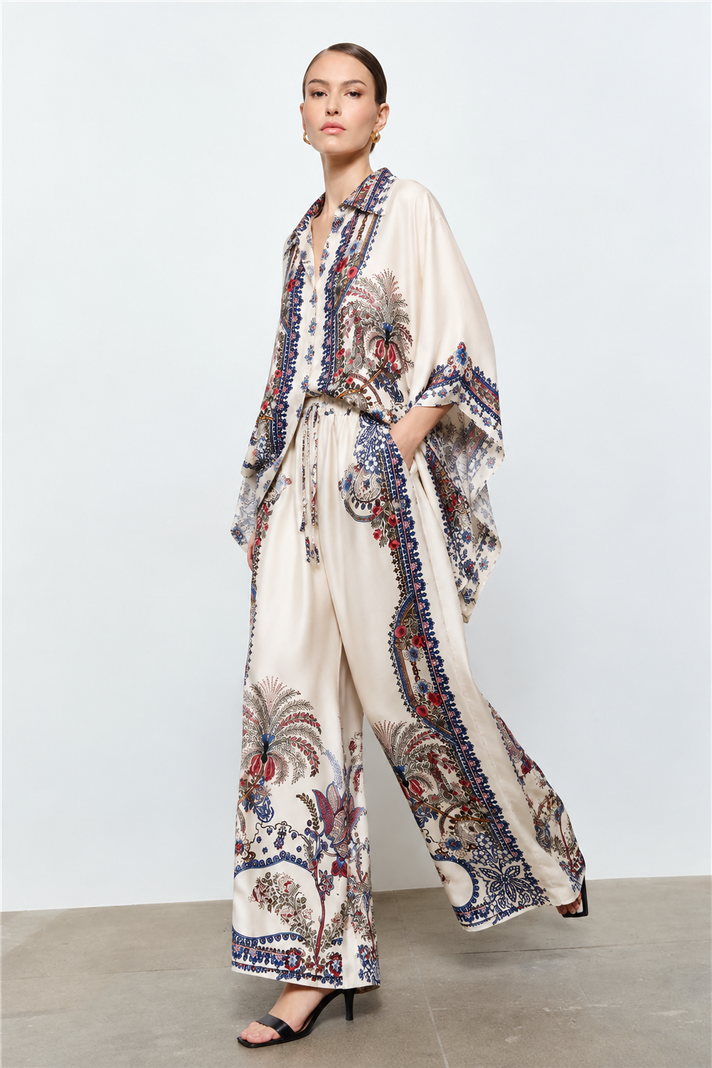 Villa Azzura Silk Set